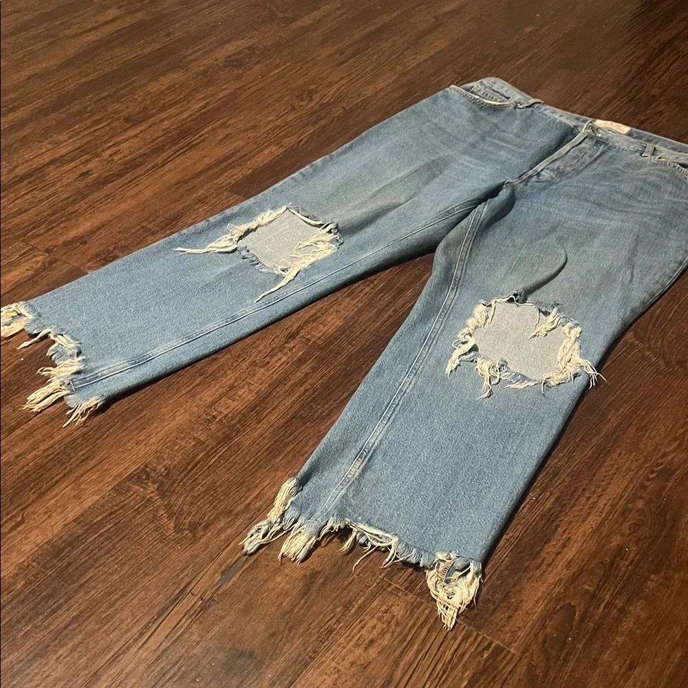 Size 32 Maggie Distressed Blue Jeans - Picture 4 of 15
